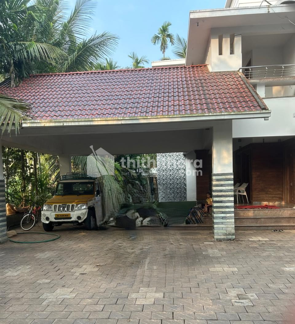5BHK House for Sale in Areacode Malappuram