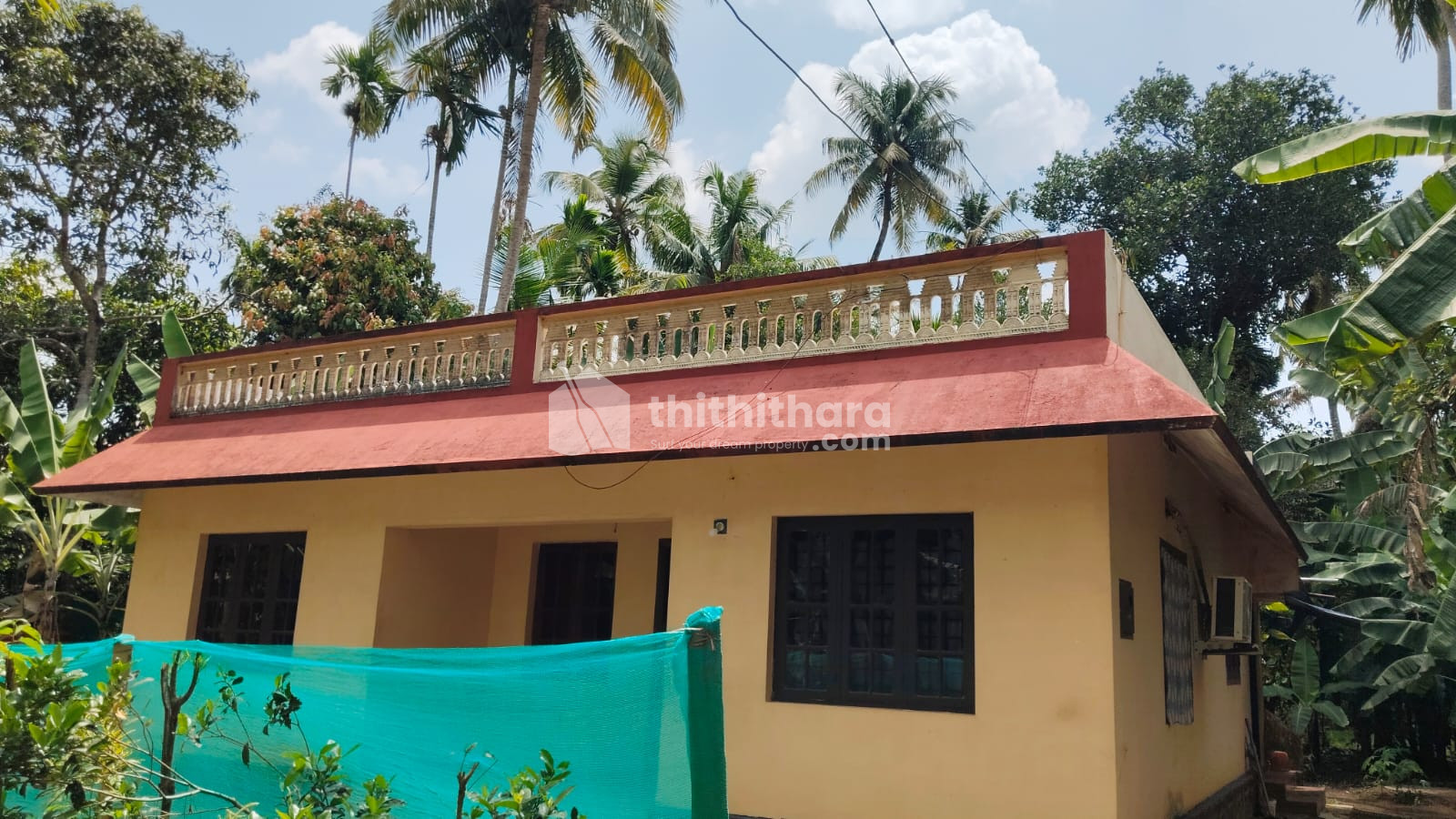 3BHK Independent  House available for Sale in Irinjalakuda, Thrissur