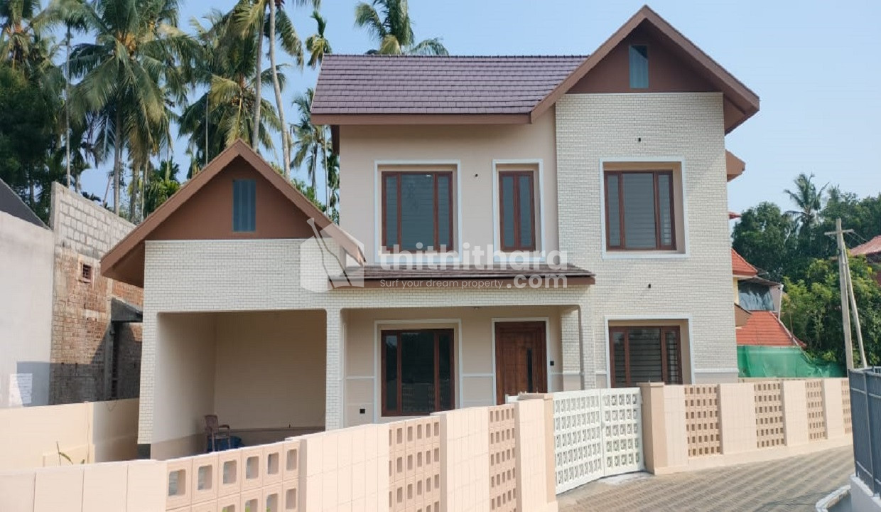 4BHK House For Sale In Kuttoor Thrissur