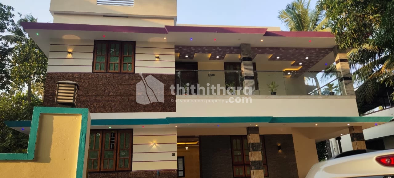 4 bhk house for sale in Tollmukku, Attinghal