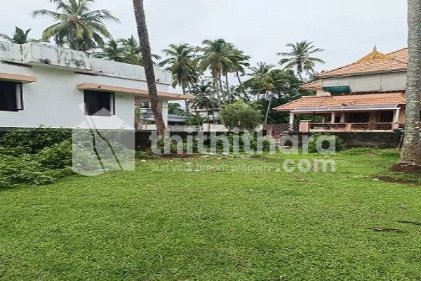 Residential Land for Sale in Mannuthy Near Highway, Thrissur