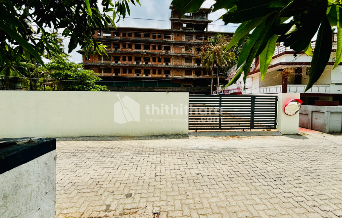 Commercial plot for sale in Kochi Kadavanthra
