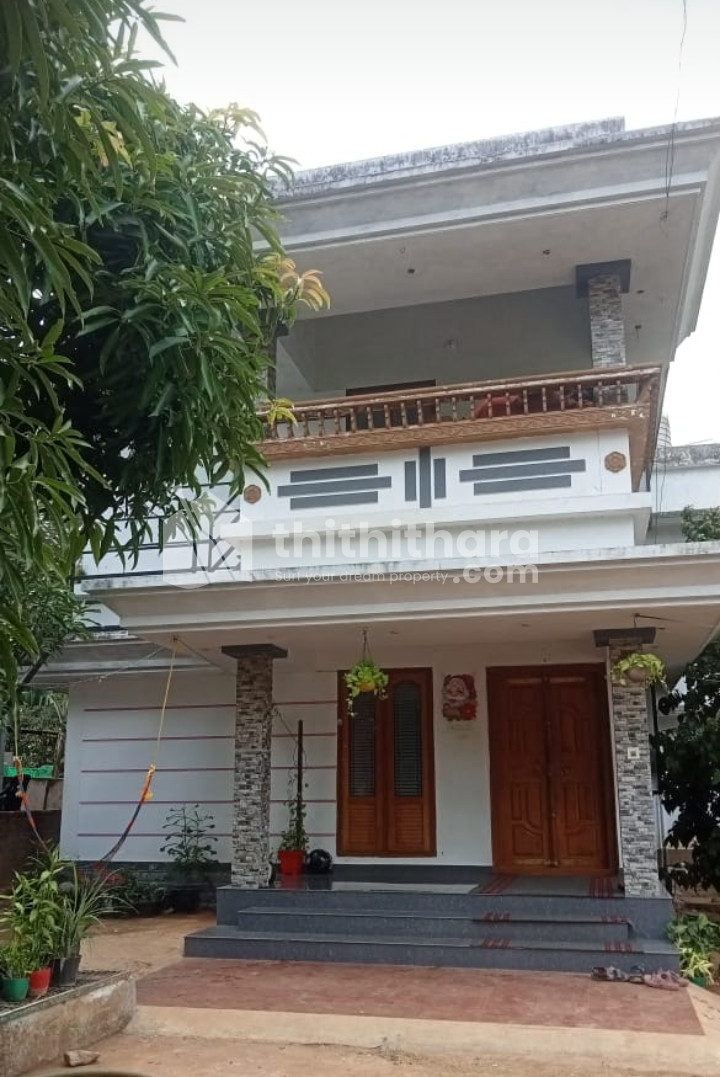 4 BHK house for sale at Nadathara Thrissur 