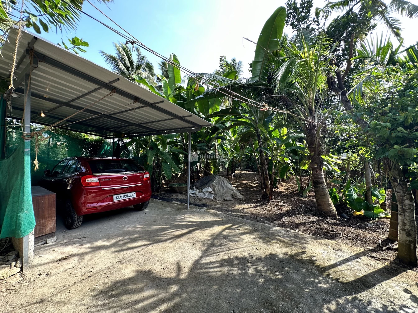 Residential land for sale near Vettamukku, Thiruvananthapuram