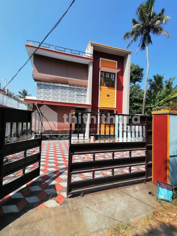 4 BHK house for sale at Palamukku jn. Kannanalloor Kollam
