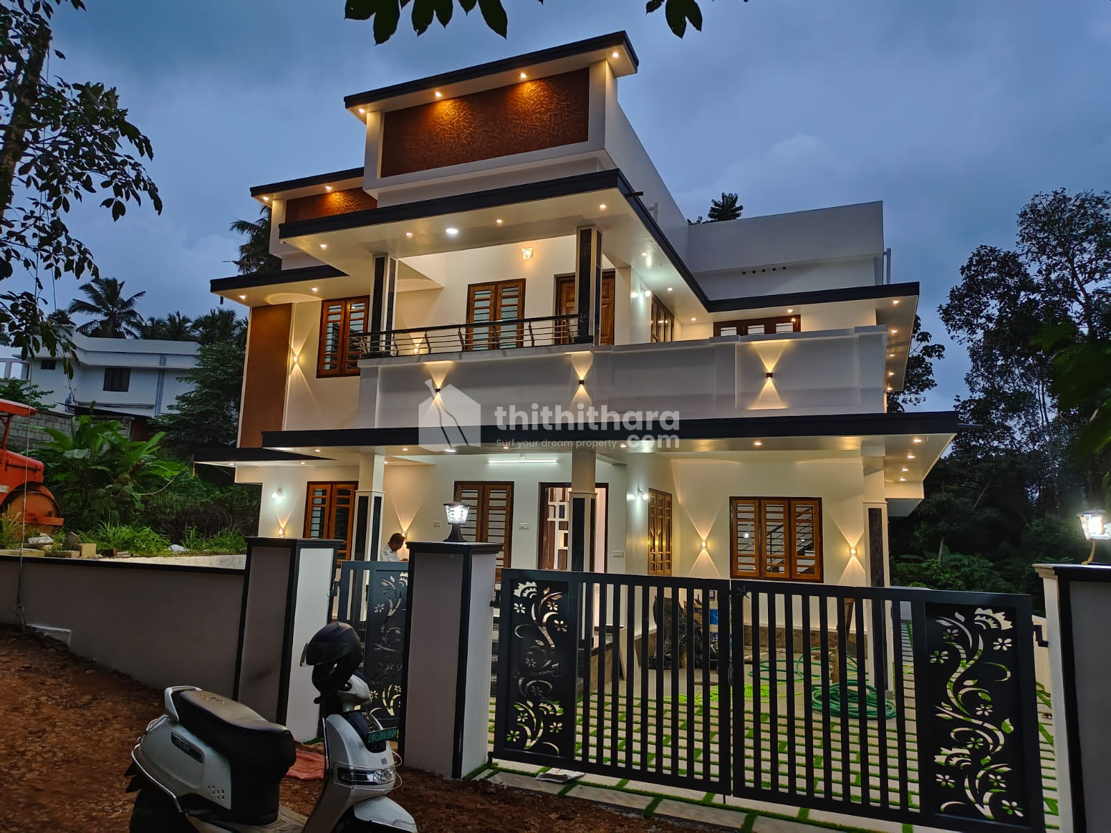 4 BHK HOUSE FOR SALE IN CHOTTANIKKARA ERNAKULAM