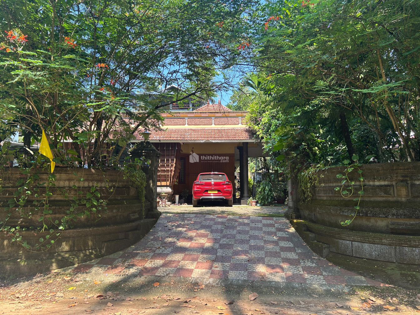 3 BHK independent house available for sale inThodupuzha Idukki