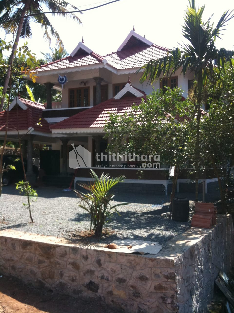 Independent  House available for Rent in Puthuppally Kottayam